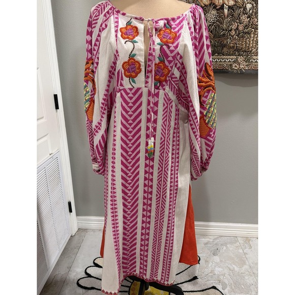 FARM Rio Dresses & Skirts - Farm Rio Dress Womens Medium Pink Striped Embroidered Kaftan‎ Maxi Boho